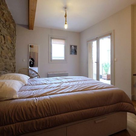 Melina - Appartement Dans Les Remparts De La Bastide Avec Parking Et Terrasse Carcassonne Exteriör bild