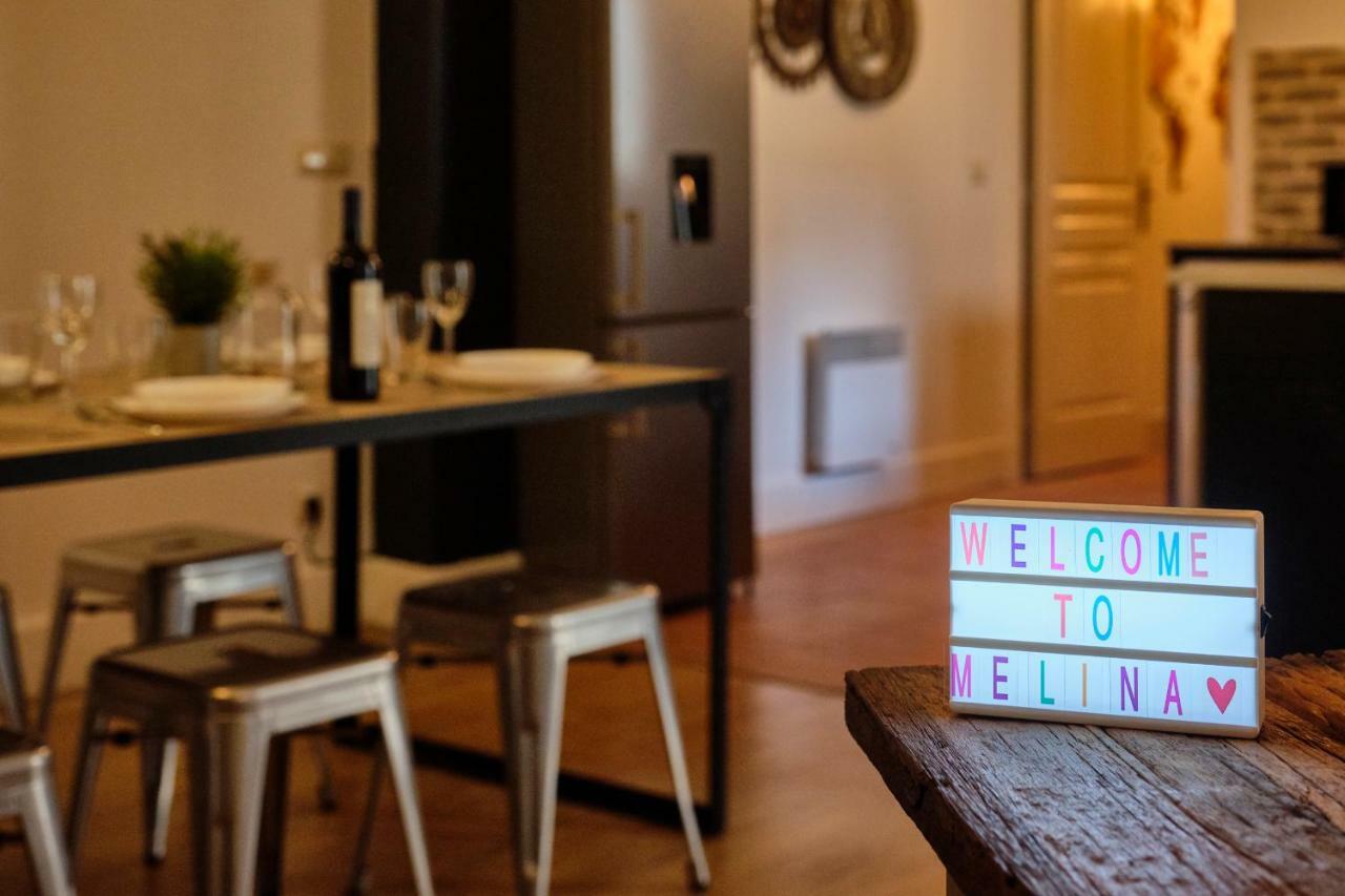 Melina - Appartement Dans Les Remparts De La Bastide Avec Parking Et Terrasse Carcassonne Exteriör bild